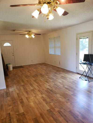 Dinning Listing photo 6