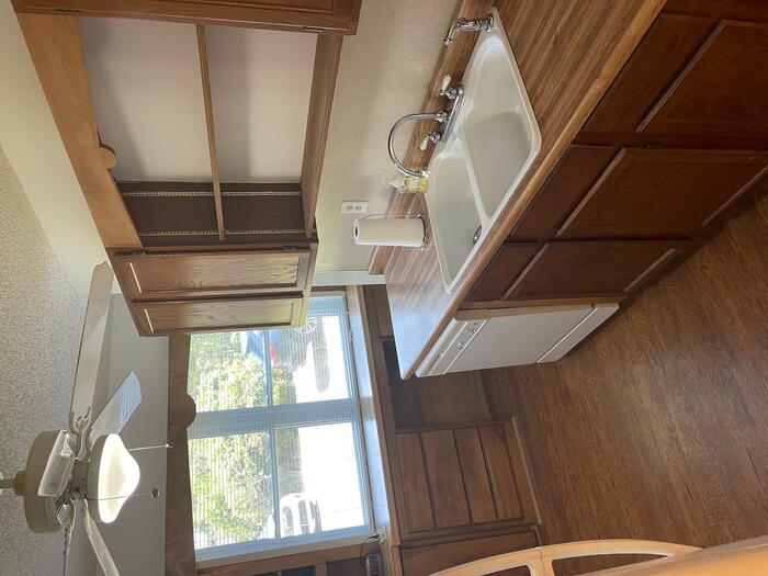 Kitchen Listing photo 7