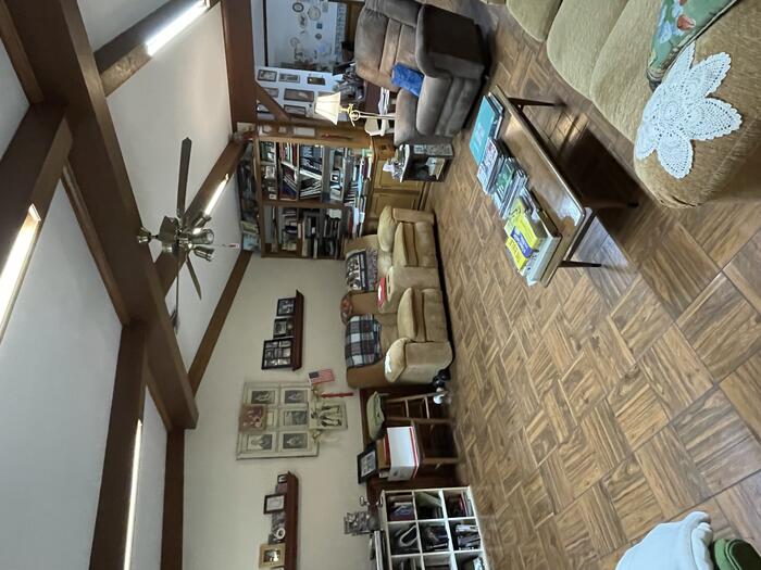 Listing photo 6
