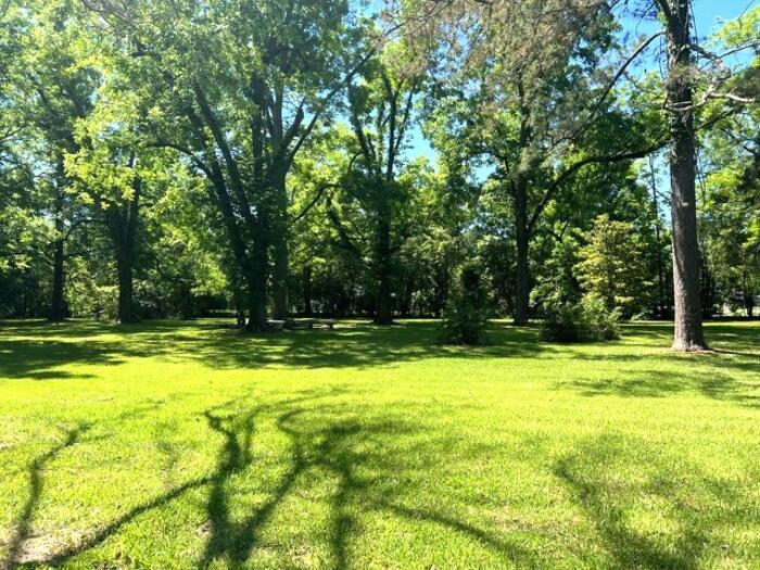 YARD Listing photo 20